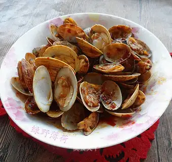 Spicy clams