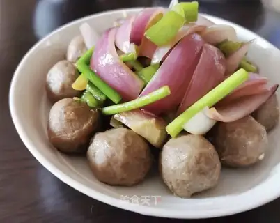 Onion moustache
