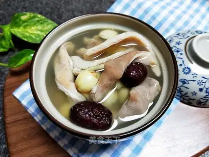 Pork belly omelet soup