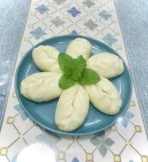Spring meat buns
