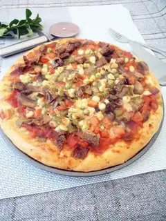 Beef pizza