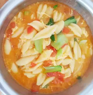 Tomato eggs and scissors