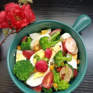 Orchid egg salad
