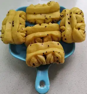 Corn rolls