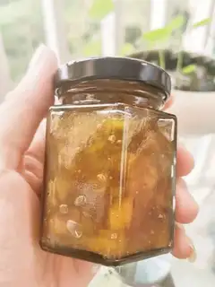 Cyan plum sauce