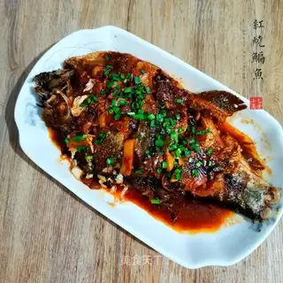 Red-burned mackerel
