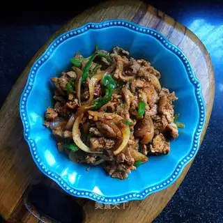 The onion's fried lamb