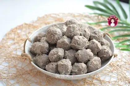 Q BOVINE BALLS
