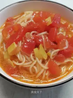 Tomato noodle soup