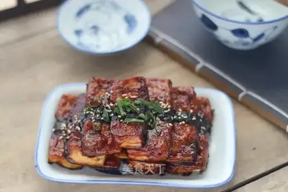 Burning seaweed tofu