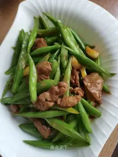 Four seasons of bean fried meat