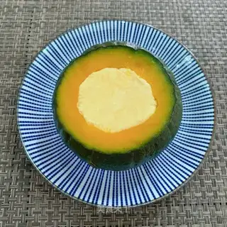 Pumpkin steamed eggs