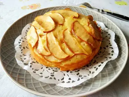 Apple yogurt cake