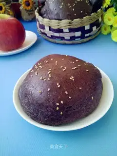 Black rice bread