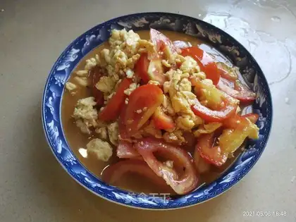 Tomato fried eggs
