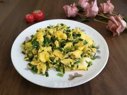 Onion fried eggs