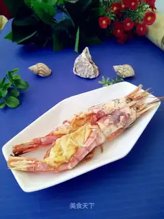 Cheese and red shrimp