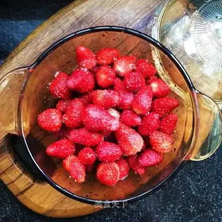 Sugar strawberry