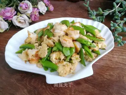 Shrimp balls, beans, eggs