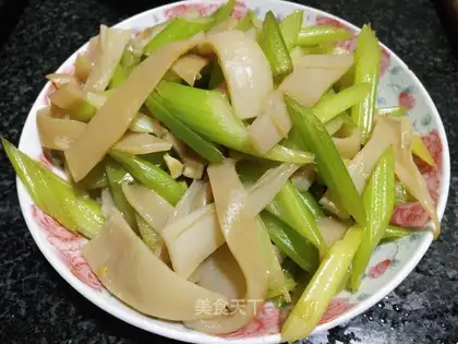 The celery's fried