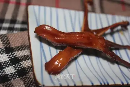 Lazy duck tongue