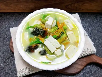 Tofu pumpkin soup