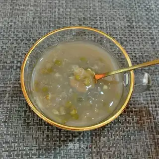 Green bean silver spoon