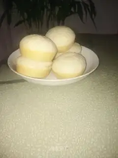 Red cake