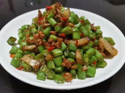 Four seasons of bean fried meat