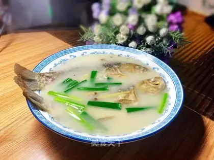 Ginger-snack fish soup