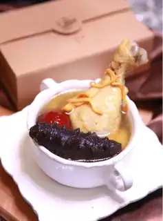Sea cucumber chicken leg