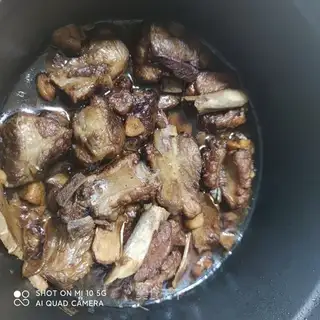It's a common garlic chop