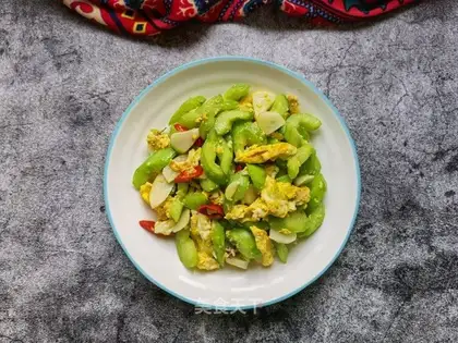 Eggs and cucumbers