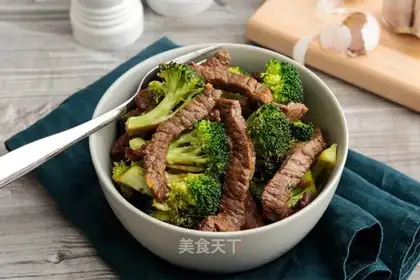 Beef with broccoli