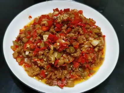 Meatloaf and red pepper