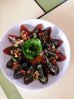 Juice and pine eggs
