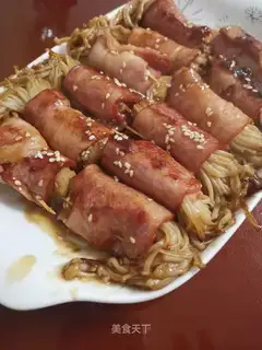 Bacon pins and mushrooms