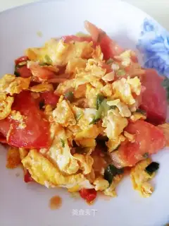 Tomato fried eggs
