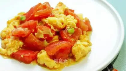 Tomato fried eggs