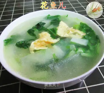 Eggs, cabbage, tofu soup