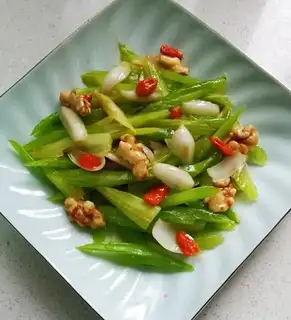 Peachy Cream fried lily