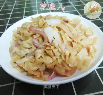 Onion fried tofu skin