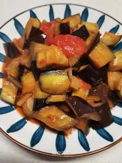 Tomato fried eggplant