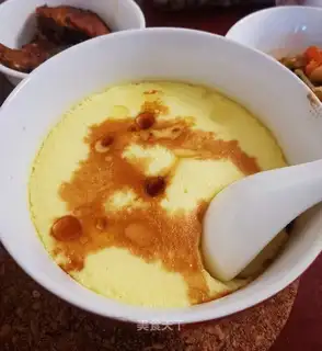 Steaming eggs