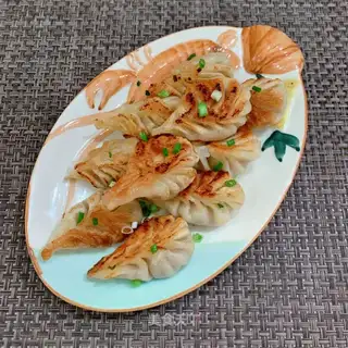 A deer, a mushroom, a fried dumpling