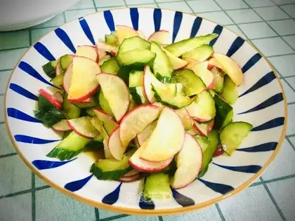 ♪ The cucumber radish ♪