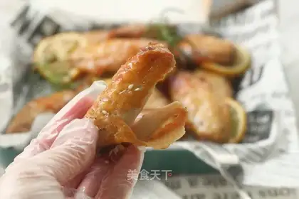 Fresh lemon, black pepper chicken wings