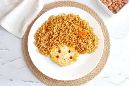 Toon sauce noodles