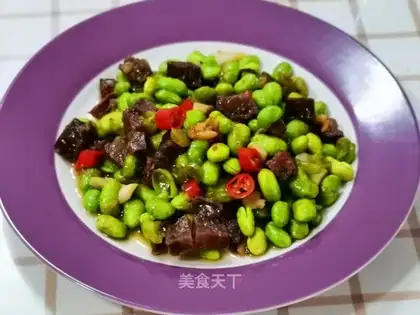 Soybeans fried sausage