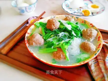 Beefball soup